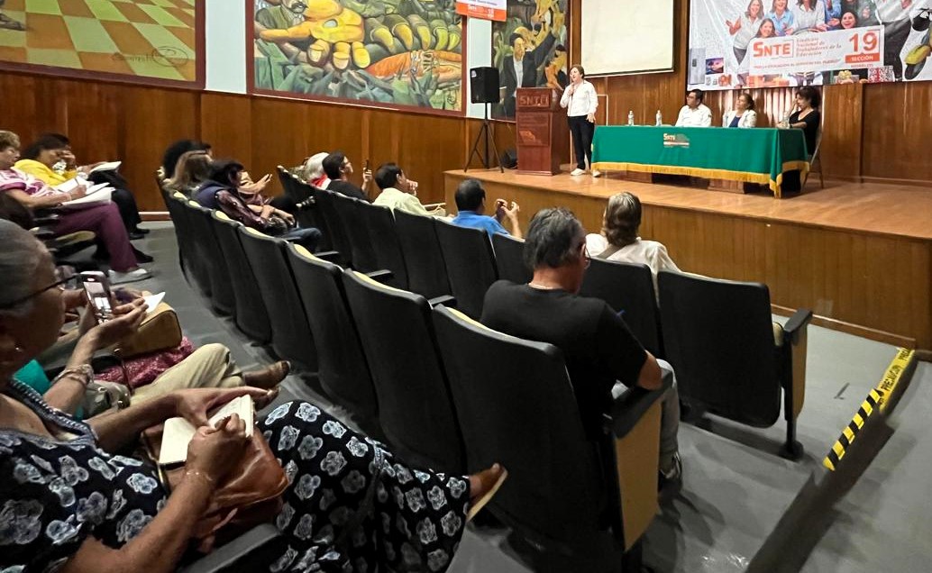 Socializa Instituto de Crédito beneficios para maestras y maestros jubilados afiliados
