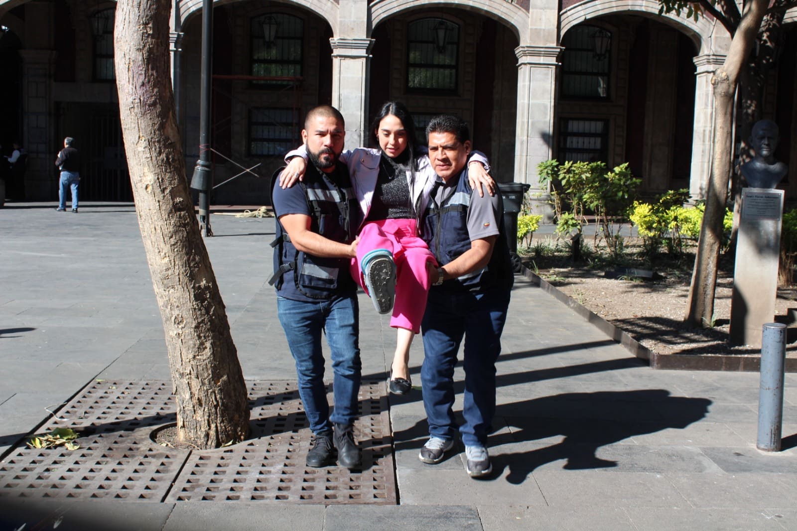 Refuerza Morelos cultura de la prevención con simulacro en Palacio de Gobierno Refuerza Morelos cultura de la prevención con simulacro en Palacio de Gobierno