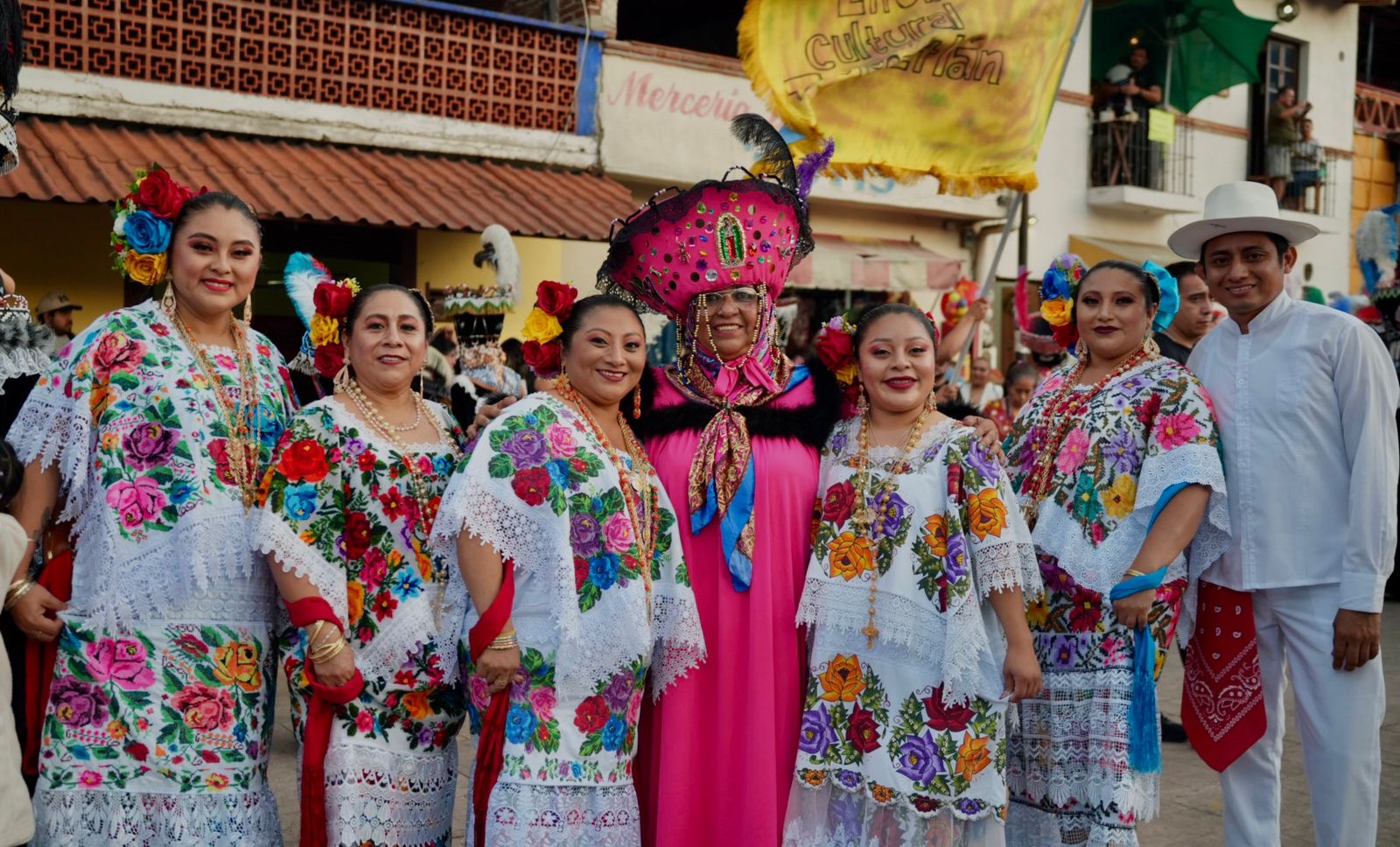 Fortalecen identidad y turismo cultural en el Encuentro de Chinelos 2025 en Tepoztlán