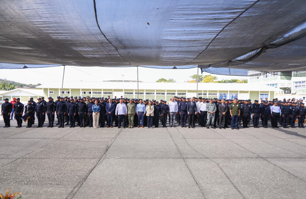 Consolida Morelos fortalecimiento de la seguridad con segunda graduación de nuevos policías: Margarita González Saravia Consolida Morelos fortalecimiento de la seguridad con segunda graduación de nuevos policías: Margarita González Saravia