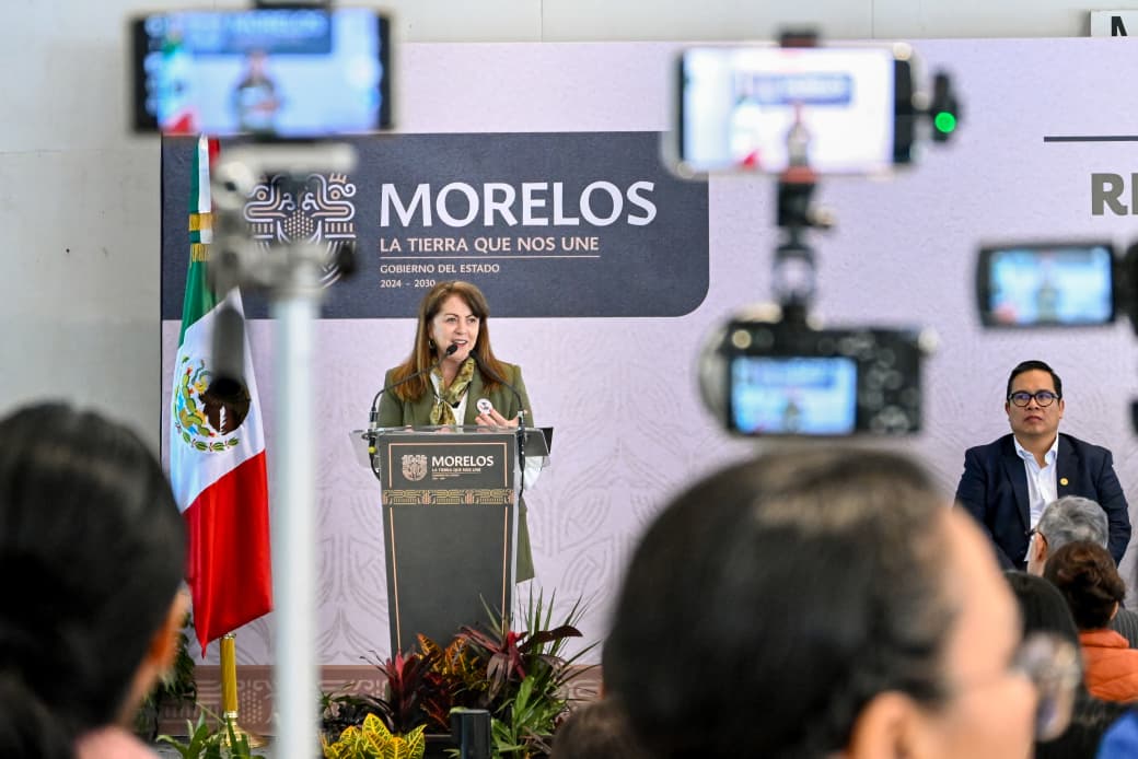 Inaugura Margarita González Saravia Primer Encuentro Internacional Retos y Perspectivas de la Comunidad Migrante Inaugura Margarita González Saravia Primer Encuentro Internacional Retos y Perspectivas de la Comunidad Migrante