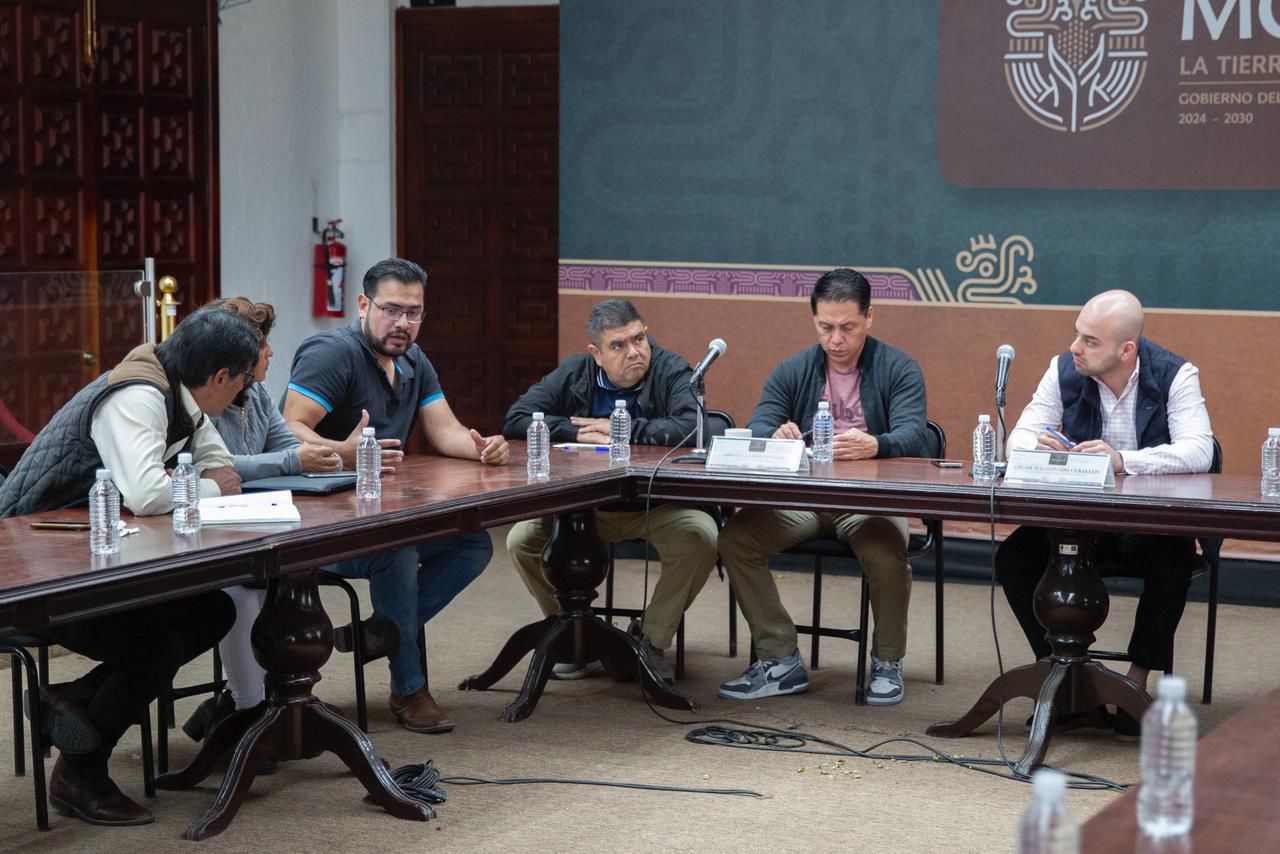 Dan seguimiento Edgar Maldonado junto con alcalde y pobladores de Tetela Del Volcán a acuerdos sociales con el gobierno de Puebla Dan seguimiento Edgar Maldonado junto con alcalde y pobladores de Tetela Del Volcán a acuerdos sociales con el gobierno de Puebla