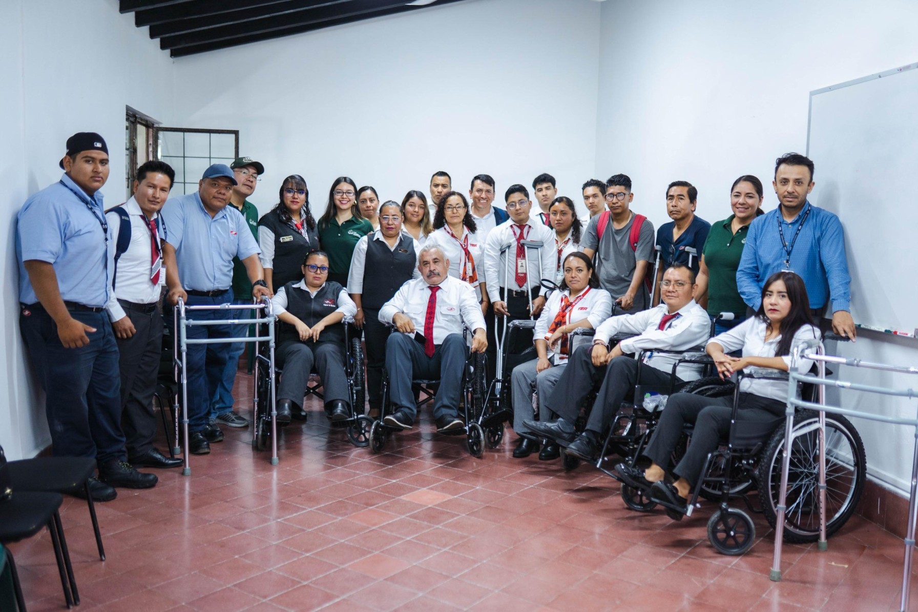 Promueve SEDIF respeto a derechos de las personas con discapacidad