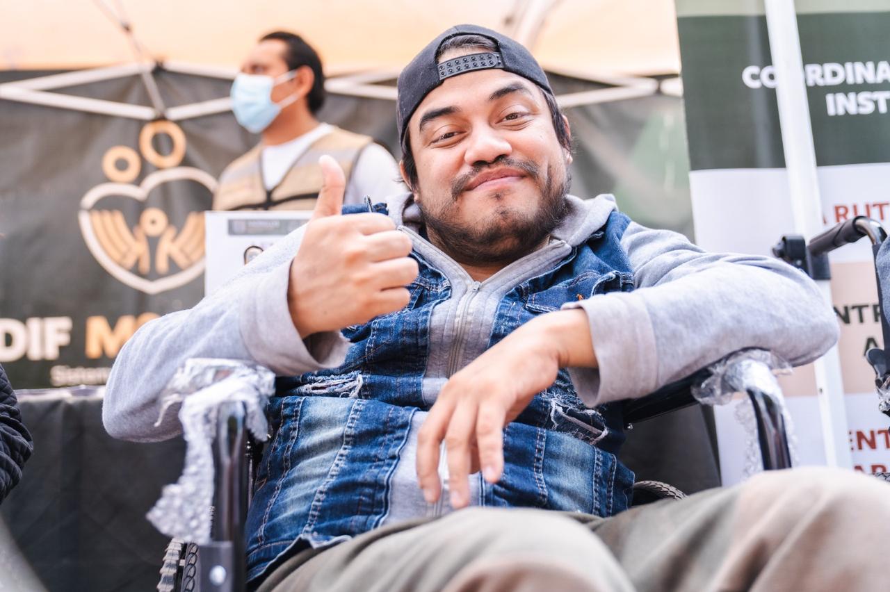 Brinda SEDIF atención integral a familias en Caravanas del Pueblo en 20 municipios