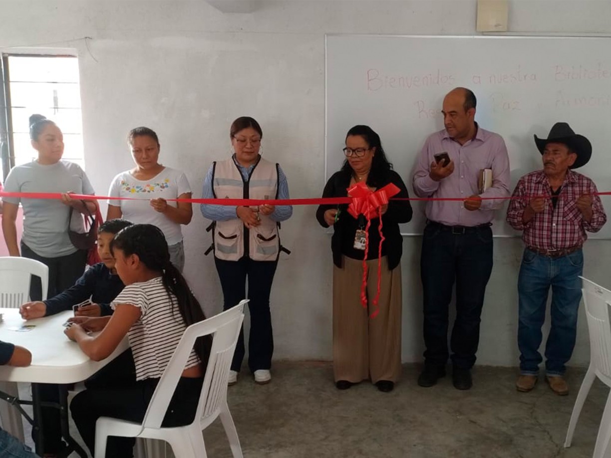 Asiste Secretaría de Bienestar a inauguración de proyectos del Programa Petate de colores en Tlayacapan