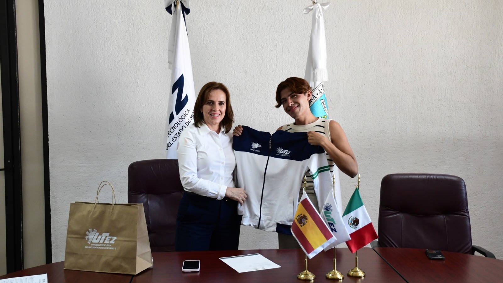 Participa estudiante de la UTEZ  en programa internacional de innovación en España