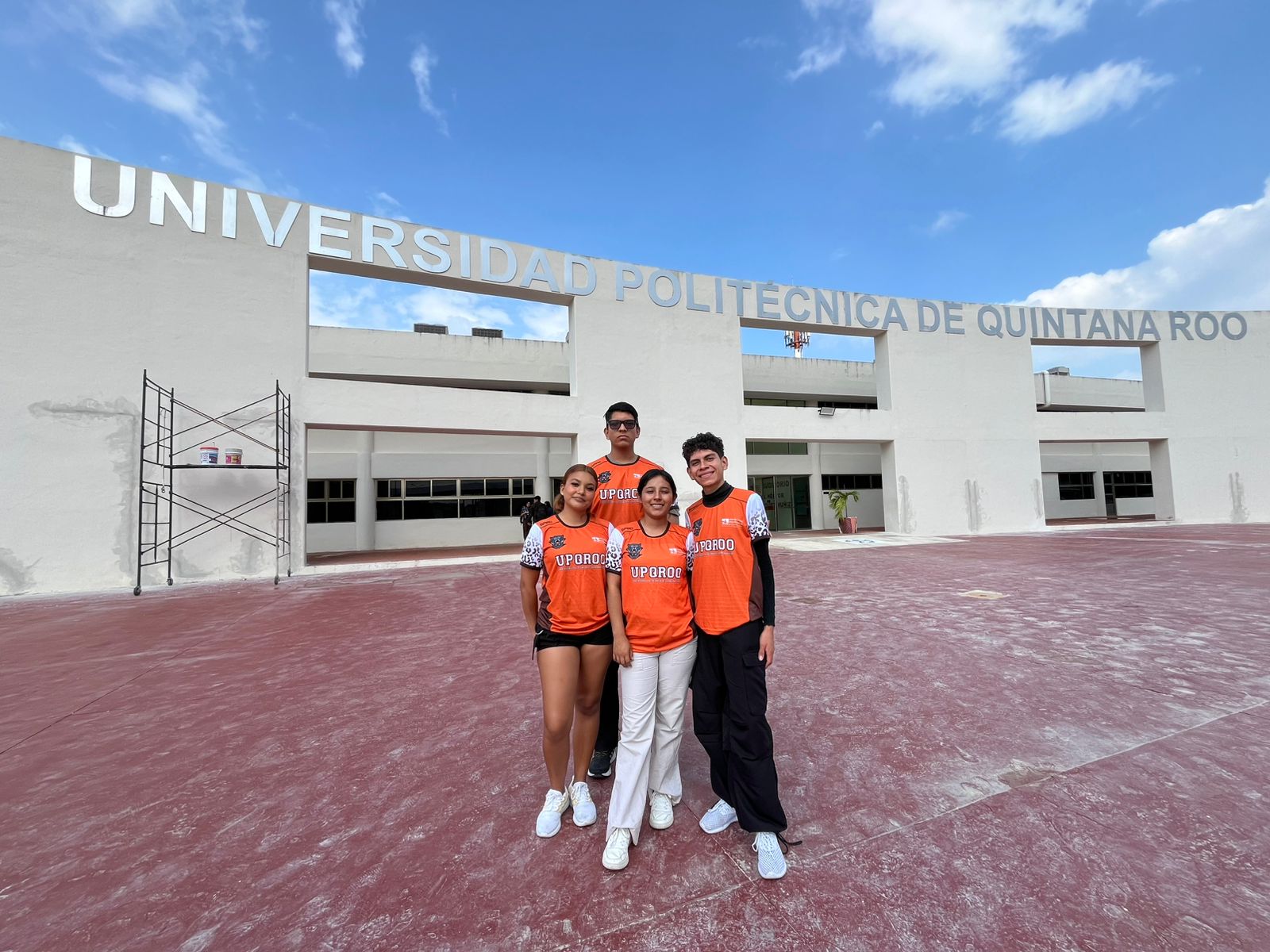 Consolida Upemor movilidad nacional e internacional de su comunidad universitaria