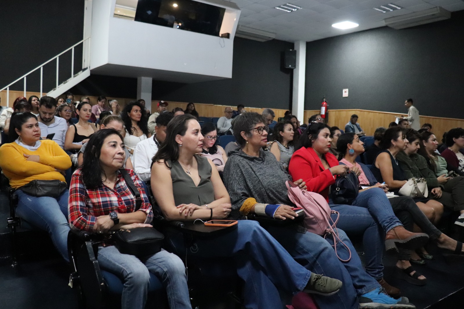 Acerca Gobierno de Morelos capacitación nacional en emprendimiento a productores locales