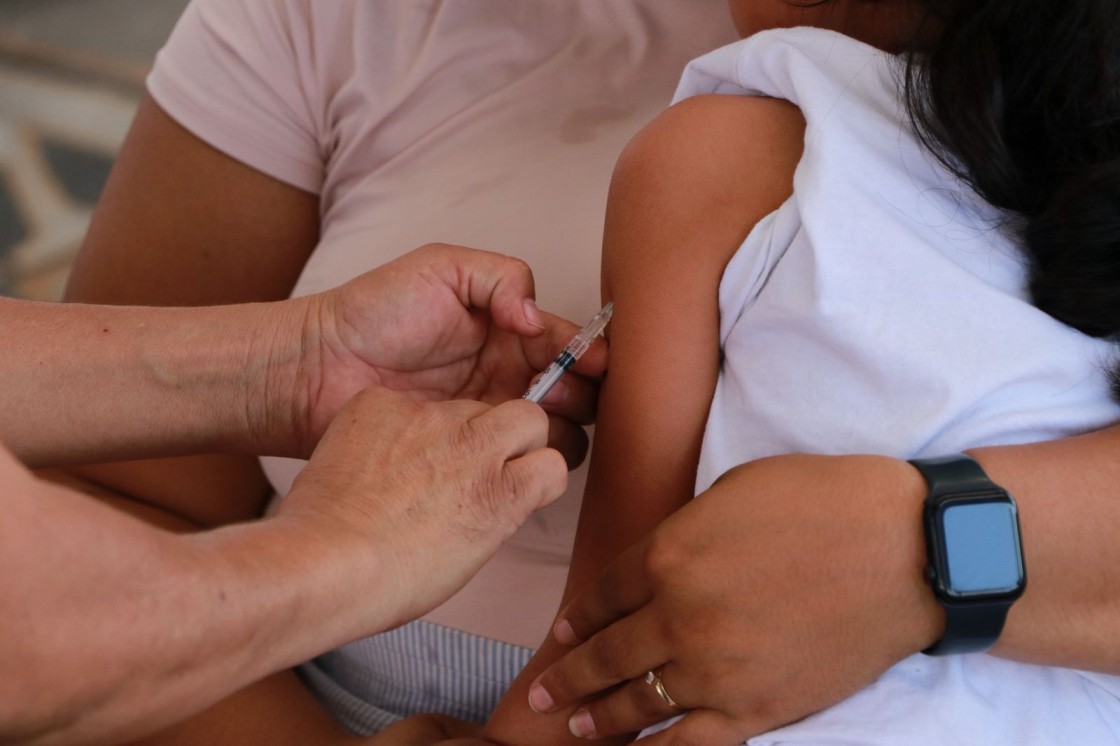 Fortalece sector salud protección contra el sarampión mediante jornada intensiva de vacunación