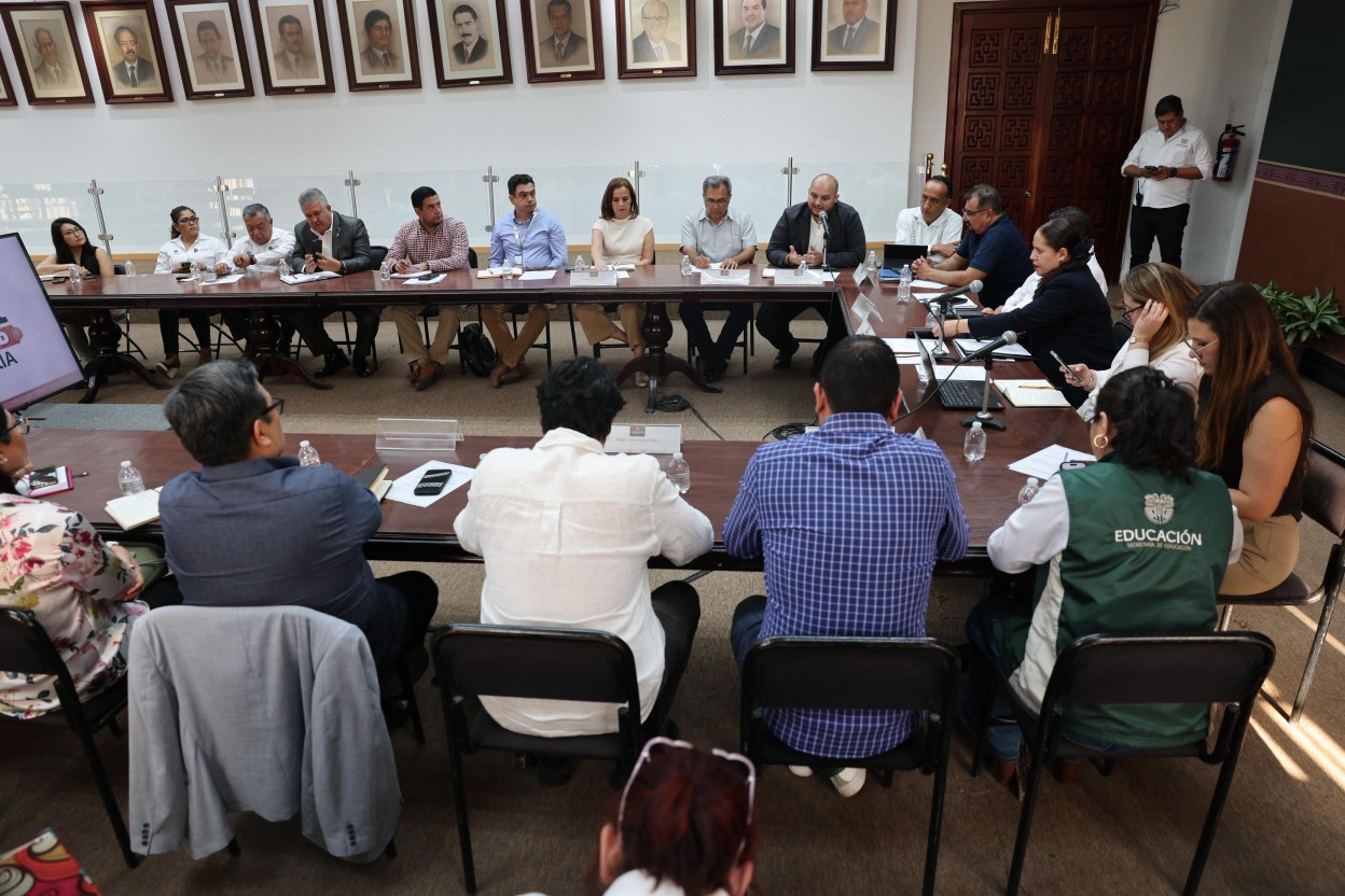 Establece Secretaría de Educación mesa de trabajo con universidades para fortalecer la seguridad de las y los estudiantes