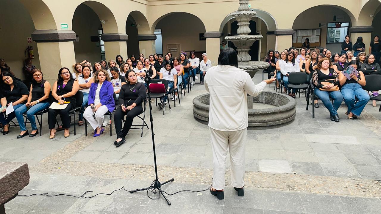 Secretaría de las Mujeres capacita a 50 servidoras públicas en justicia laboral con perspectiva de género