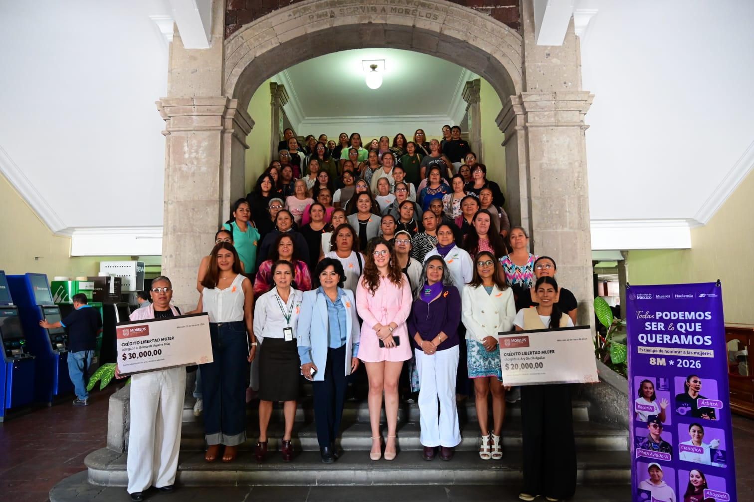 Impulsa Gobierno estatal autonomía económica de mujeres con entrega de créditos 