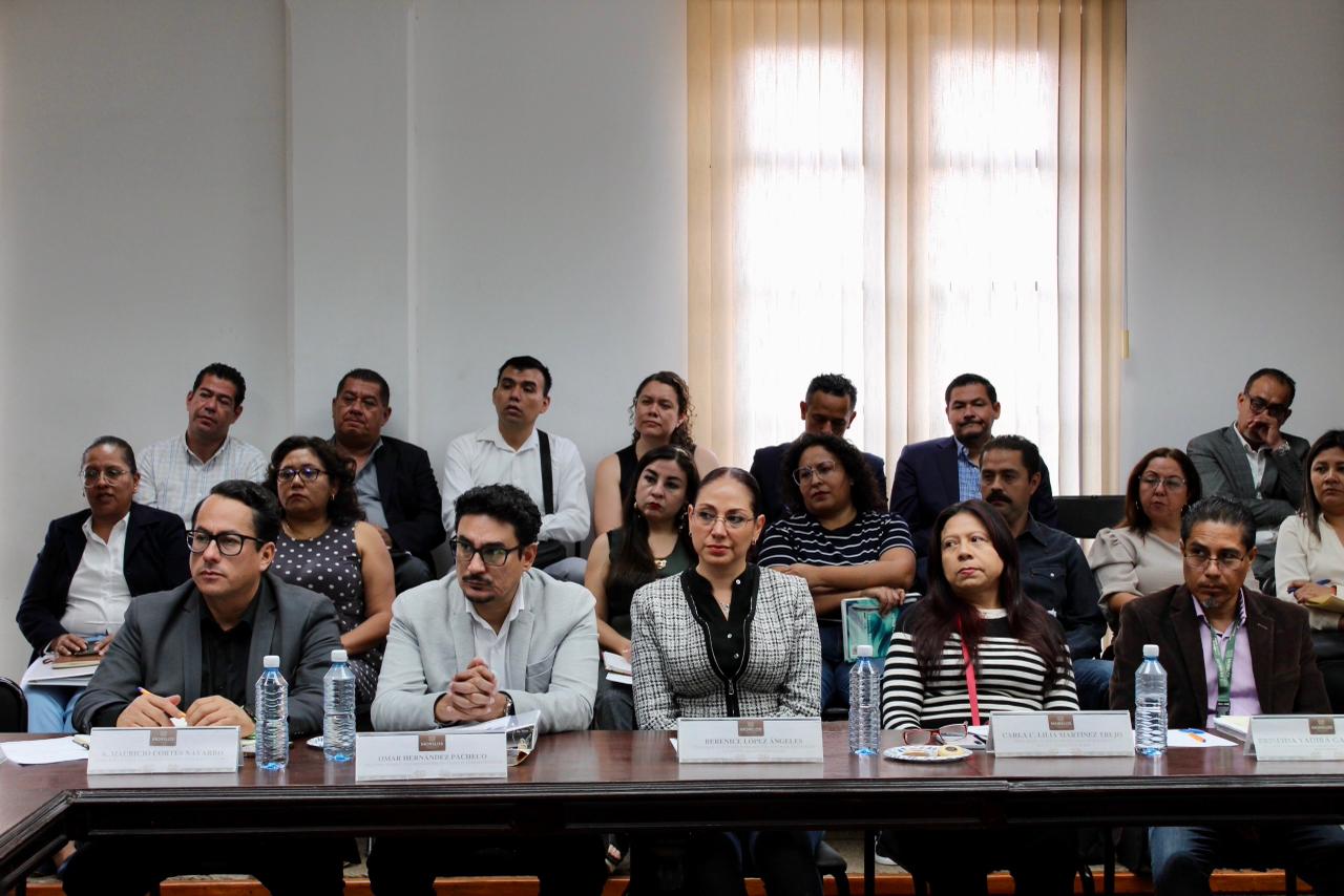Realiza Ejecutivo de Morelos sesión de comisión jurídica para reforzar sustento legal de sus decisiones