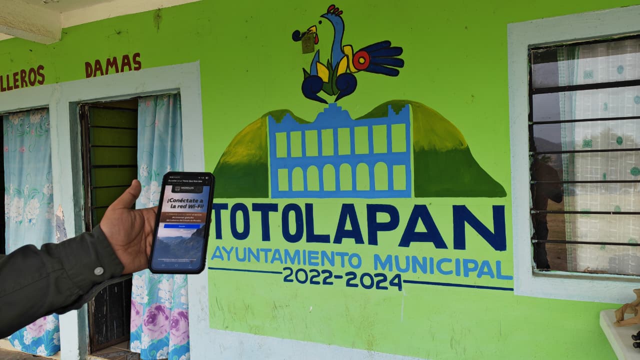 Instala Agencia de Transformación internet en comunidad con rezago de Totolapan