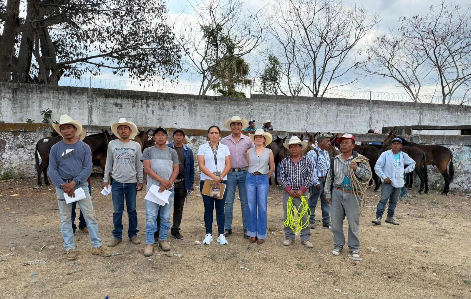 Verifica Secretaría Anticorrupción y Buen Gobierno entrega de apoyos a productores pecuarios