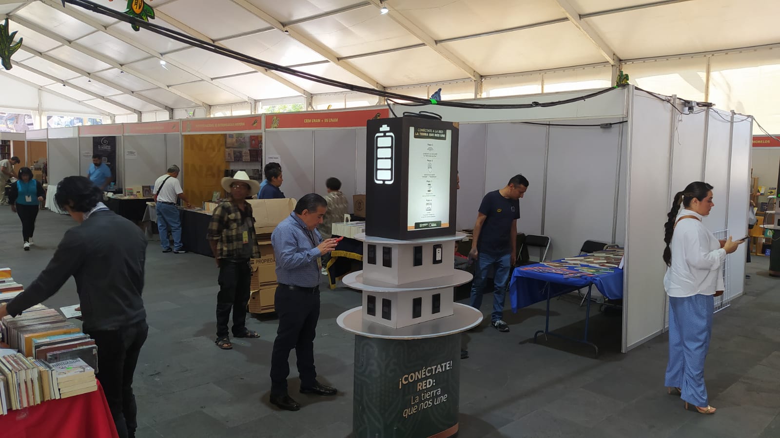 Instala la Agencia de Transformación Digital internet gratuito en la Plaza General Emiliano Zapata de Cuernavaca