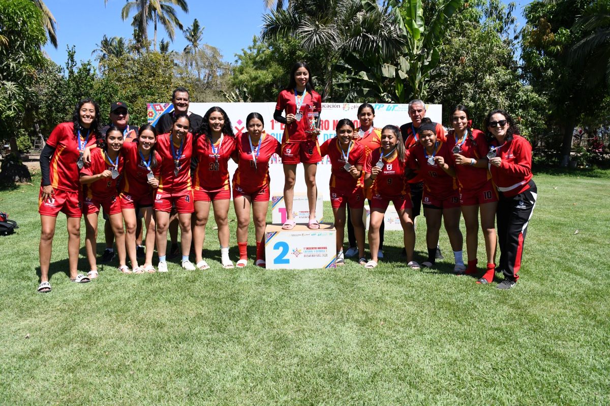 Logra Upemor primeros lugares y podio en Encuentro Nacional Cultural y Deportivo 2026