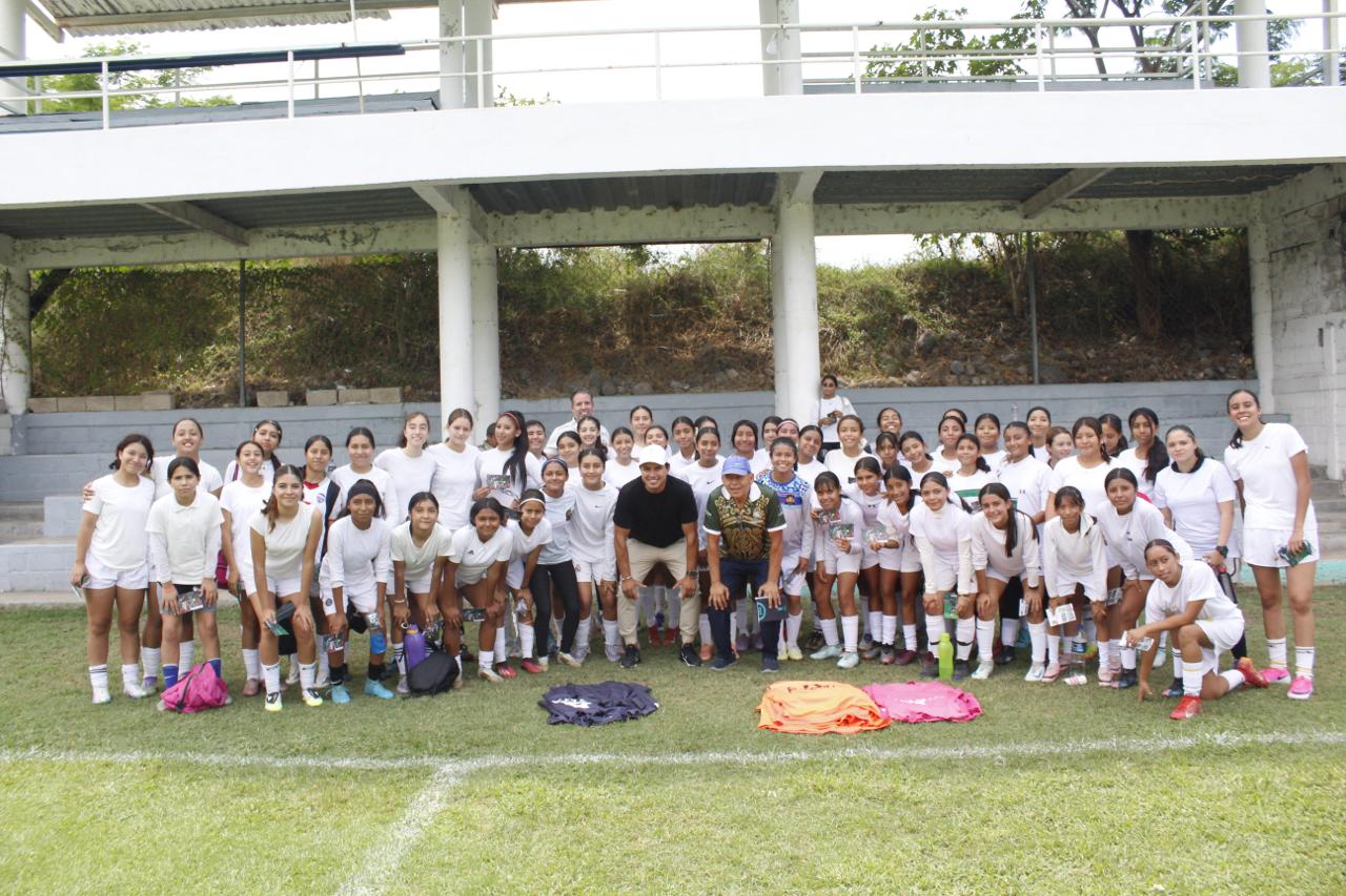 Realiza Cruz Azul femenil visorías en Morelos
