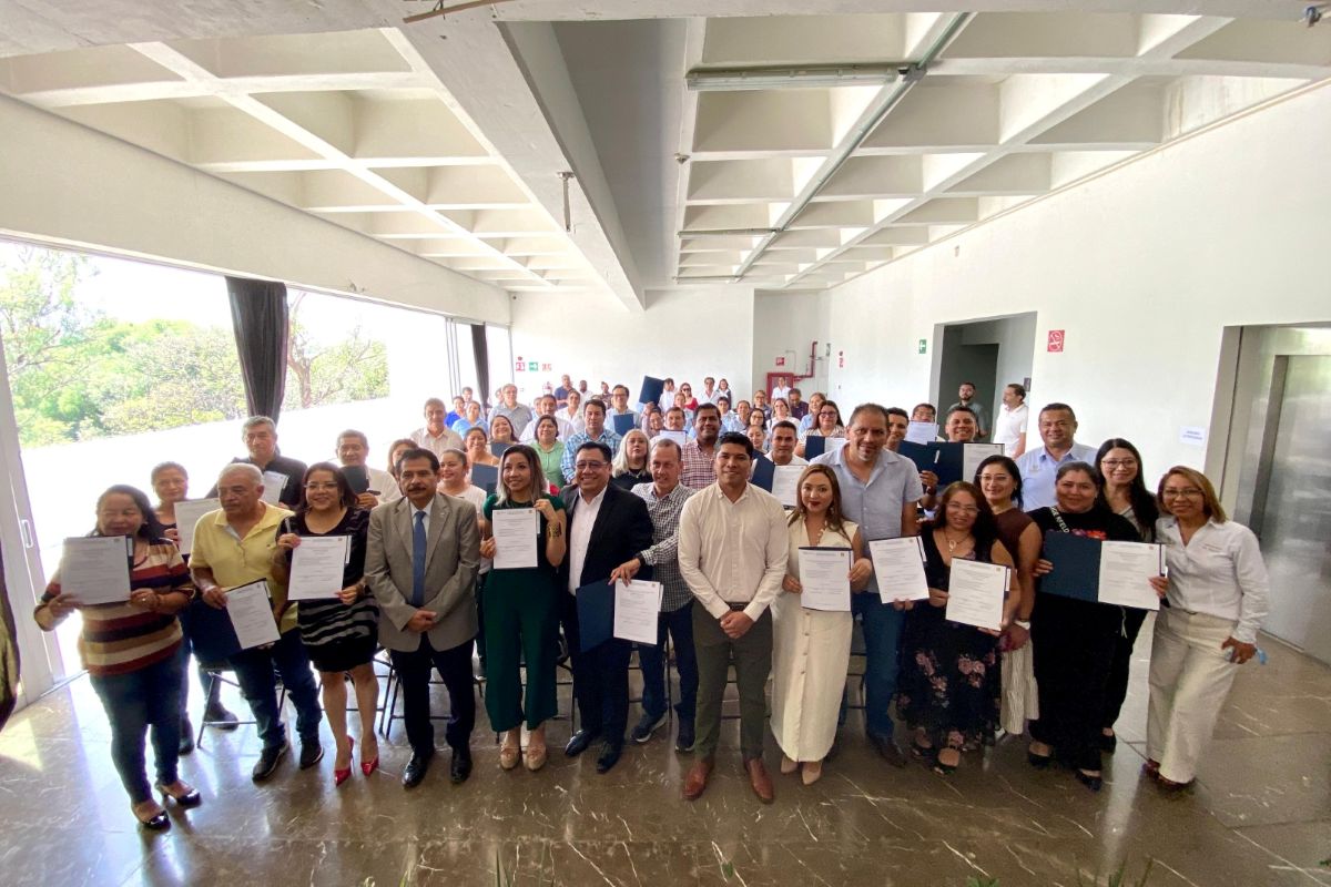 Fortalecen autoridades de salud certeza laboral del personal con proceso escalafonario