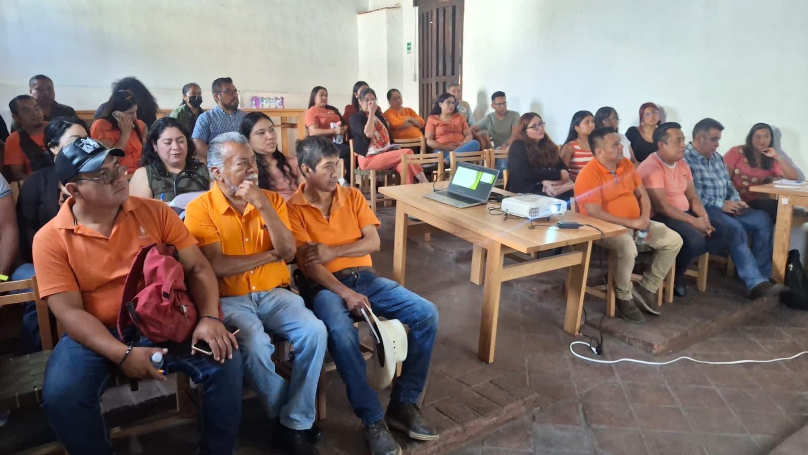 Brinda Instituto de la Defensoría Pública capacitación a personal del Ayuntamiento de Tlayacapan sobre “Delitos cometidos por servidoras y servidores públicos y sus consecuencias legales”