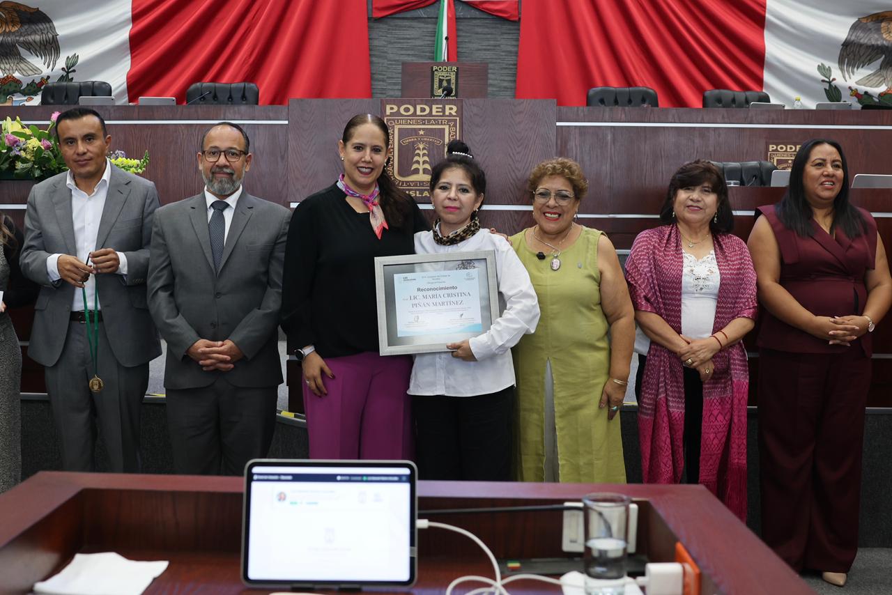 Atestigua Gobierno de Morelos entrega de la Presea al Mérito Docente “Profesor y General Otilio Montaño Sánchez” 2026