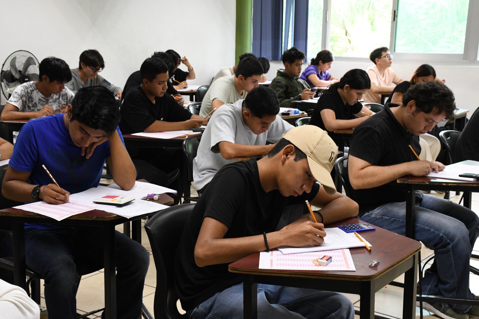 Realiza Upemor examen de admisión para el ciclo escolar 2026-2027