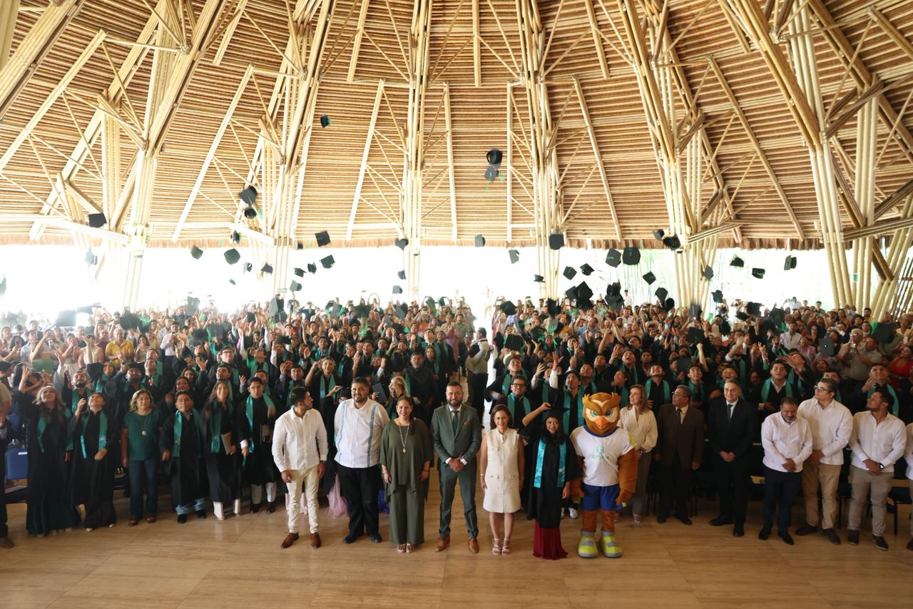 Reconoce Gobierno de Morelos esfuerzo y dedicación de egresadas y egresados de la XI generación de la UTSEM