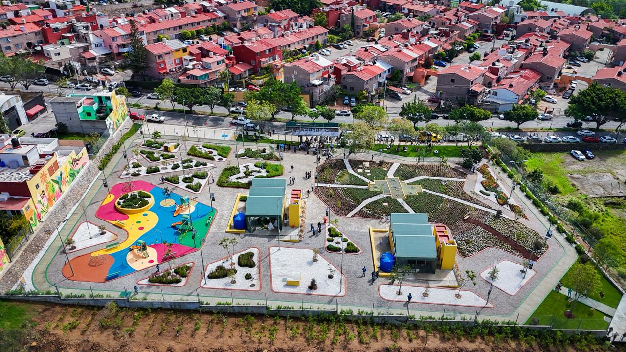 Vecinos de Lomas De Ahuatlán hacen suyo el Parque Raíces y llaman a cuidarlo