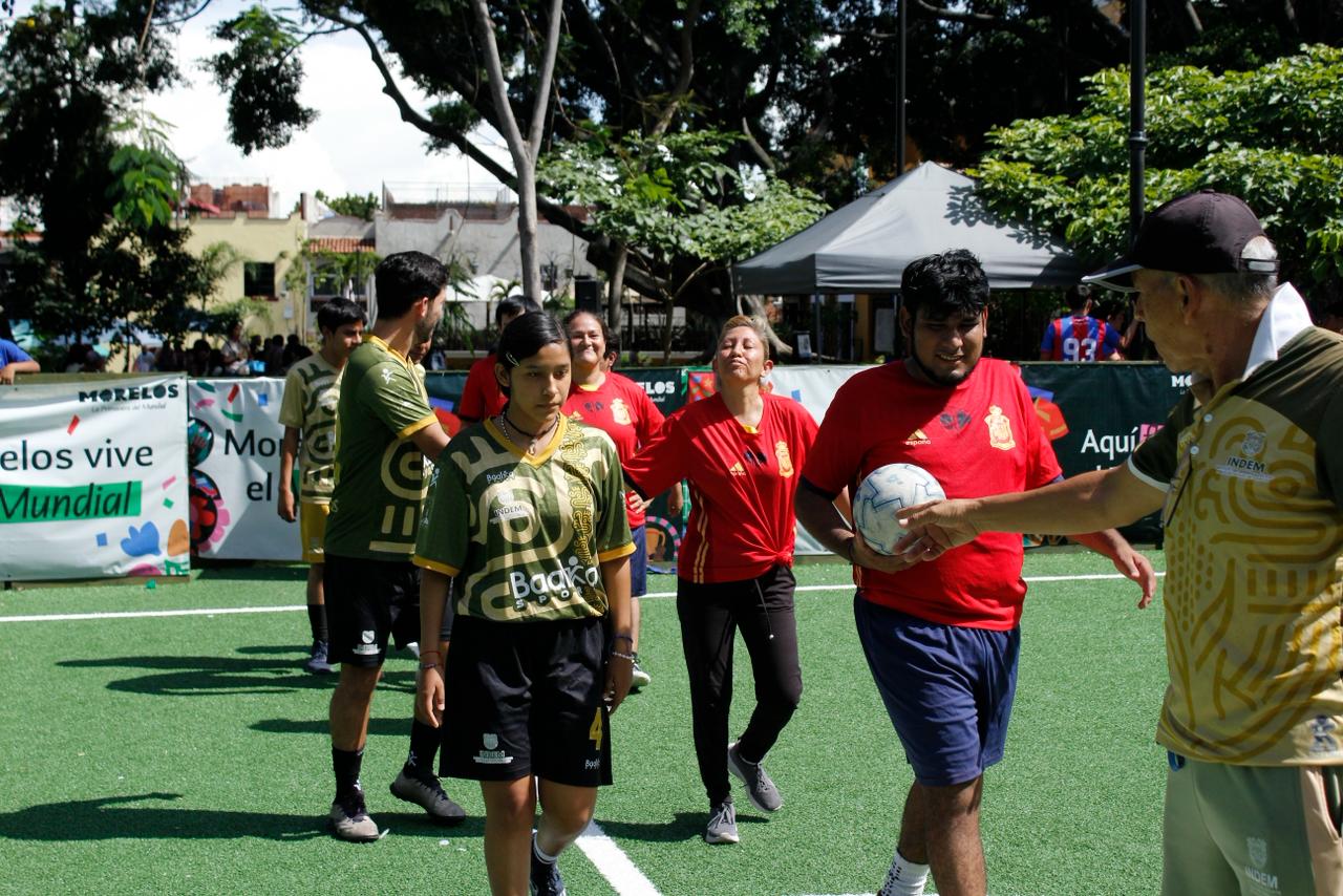 Concluye con éxito torneo de futbol para personas sordas