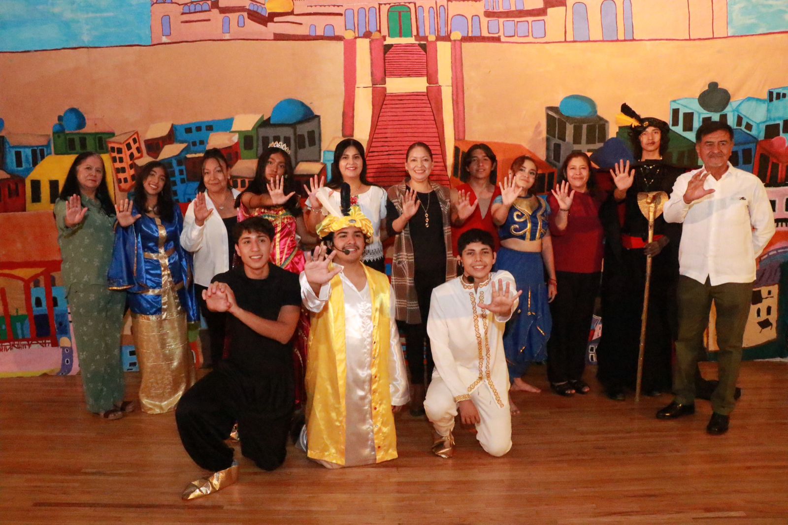 Estimula Cobaem talento y creatividad estudiantil a través del arte y el teatro