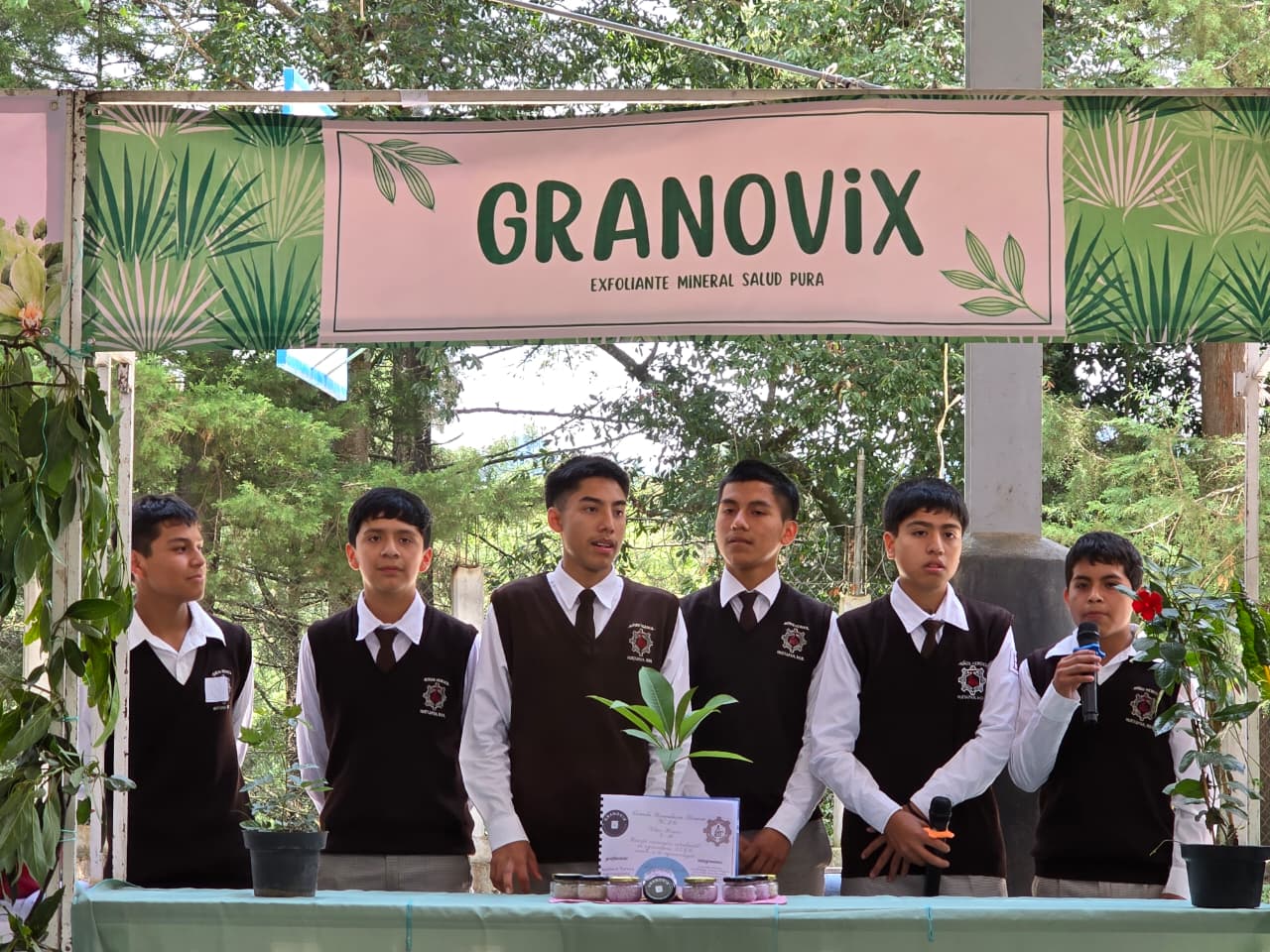 Fortalece SDS educación ambiental y conservación de la biodiversidad entre estudiantes de Hueyapan