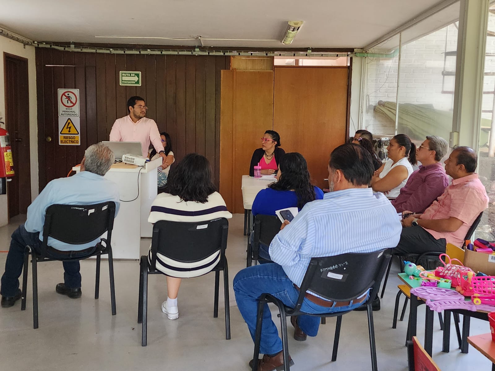Se capacita personal de la CEARV en transparencia y rendición de cuentas