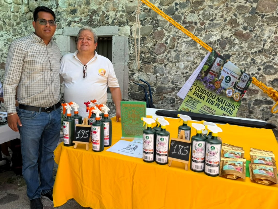 Ofrece Orgullo Morelos productos locales a contralores del país