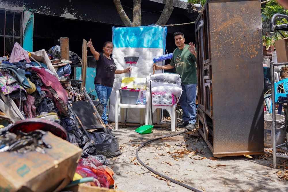 Atiende SEDIF a familias afectadas por incendios en sus viviendas
