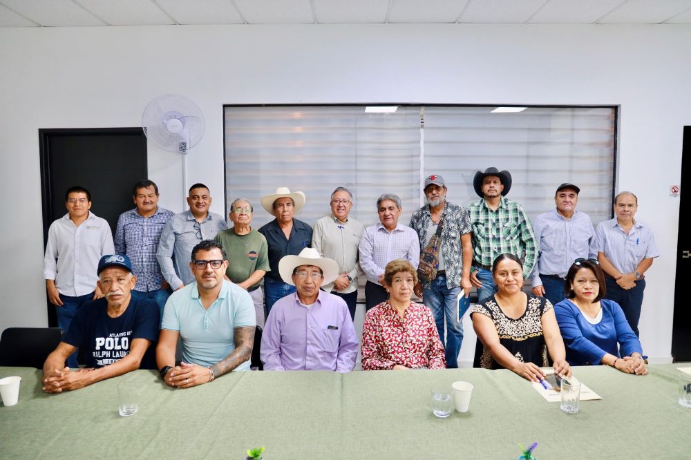 Da seguimiento Ceagua a peticiones de productores del campo de las regiones centro y norte de la entidad