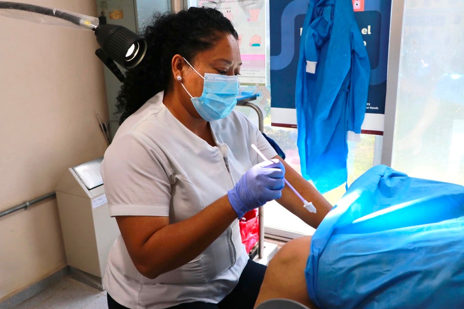 Promueve Salud detección oportuna del cáncer de cuello uterino a través de Capasam