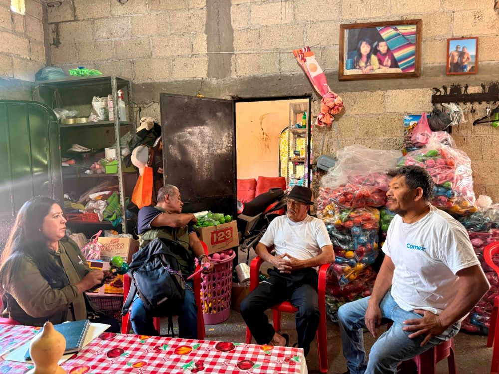 Apoya Gobierno de Morelos trabajo de mujeres artesanas de Maracas de Huajintlán