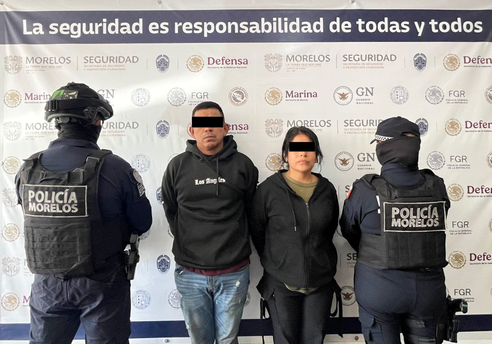 Permite estrategia “Morelos por la Seguridad” aseguramiento de pareja por robo a tienda de conveniencia en Temixco