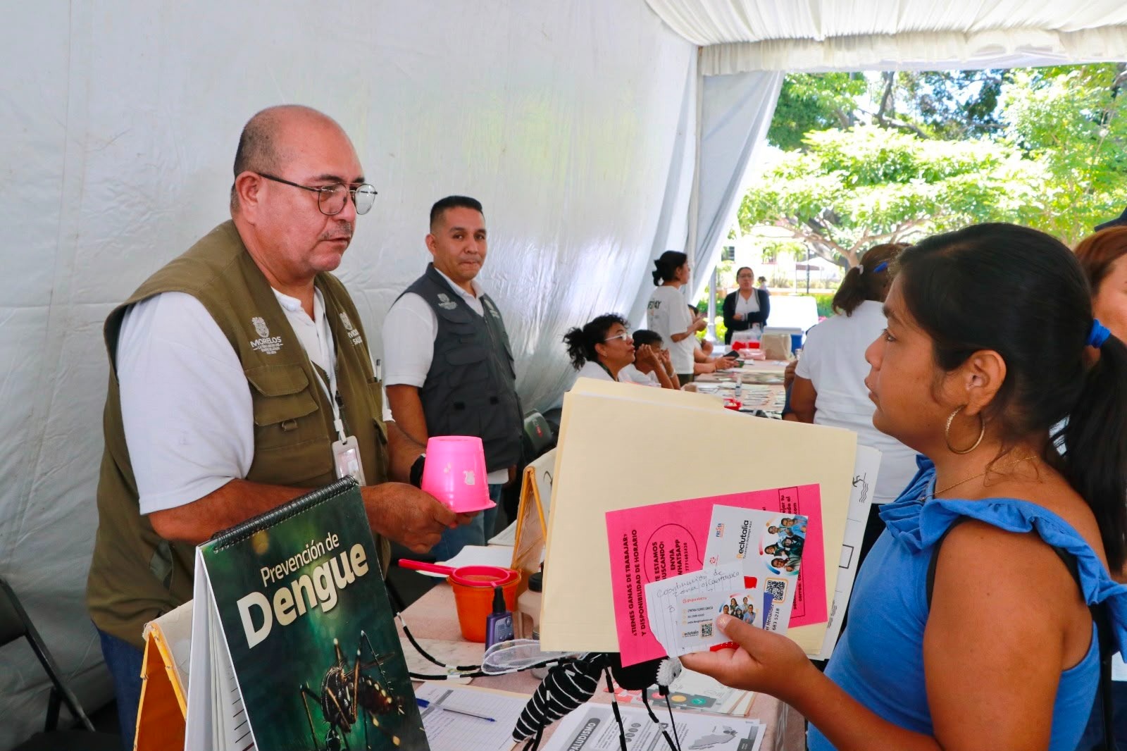 Acerca Secretaría de Salud Servicios gratuitos de prevención y detección a familias de Cuautla