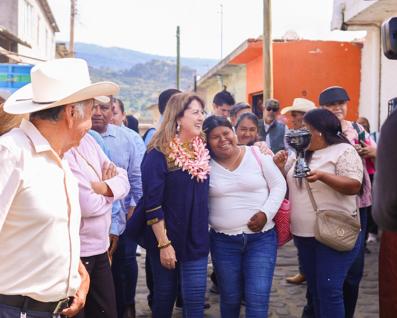 Ofrece Gobierno de “La Tierra Que Nos Une” servicios y bienestar a la comunidad indígena de San José de los Laureles, Tlayacapan