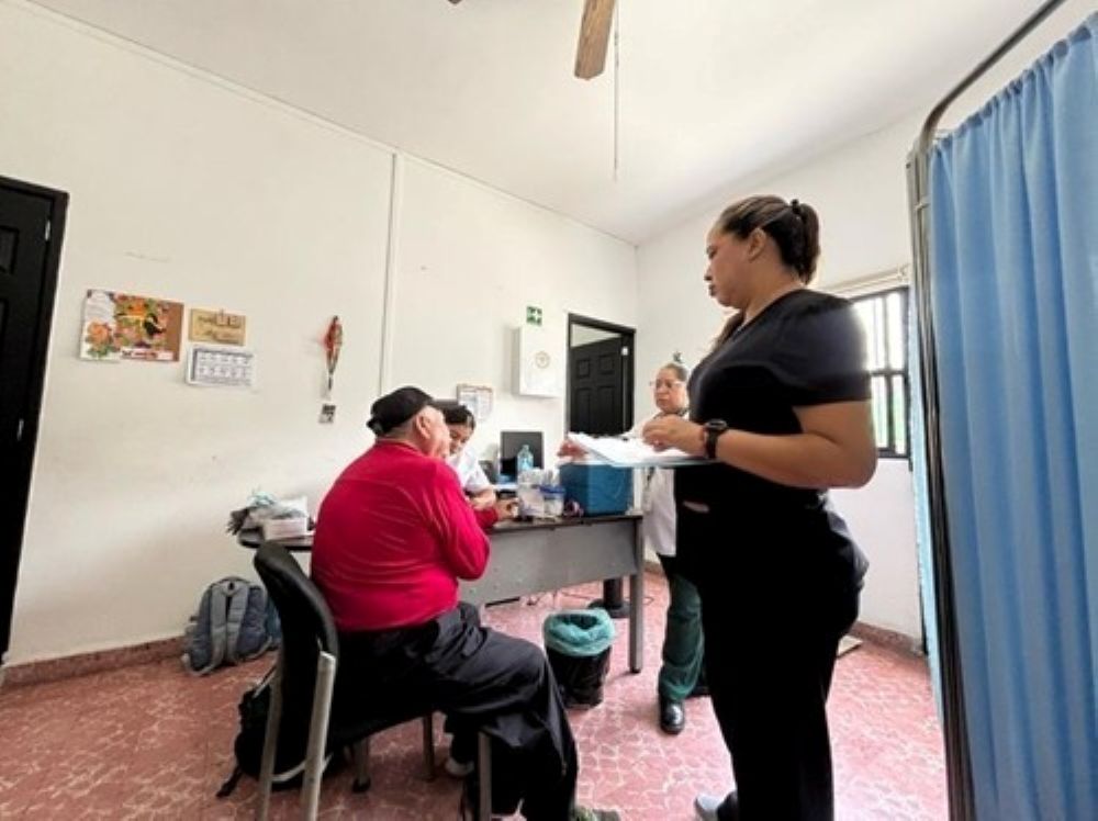 Facilita Instituto de Crédito atención preventiva de salud a personas jubiladas