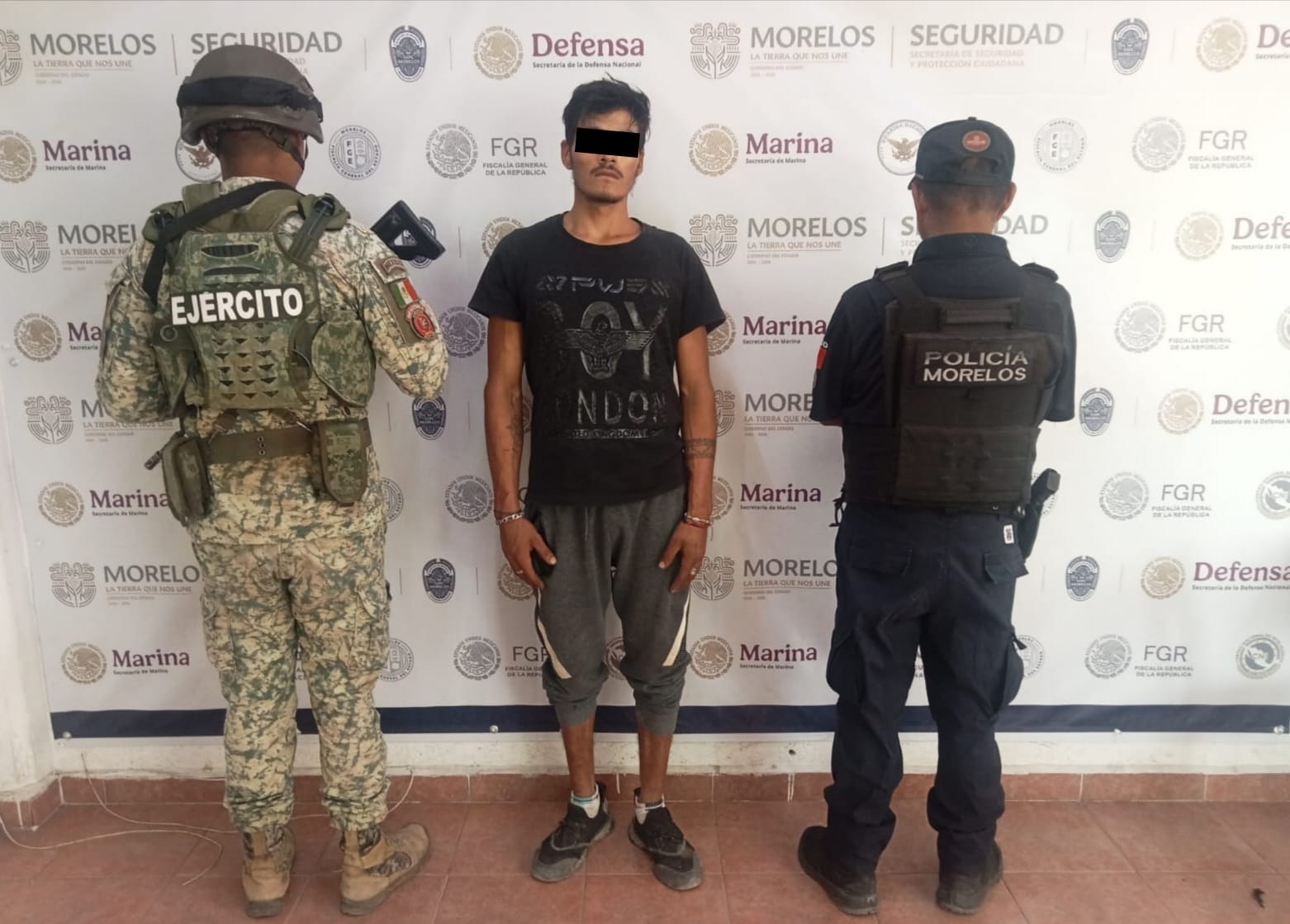 Detienen SSPC Morelos y Defensa Nacional a masculino por delitos contra la salud en Jojutla