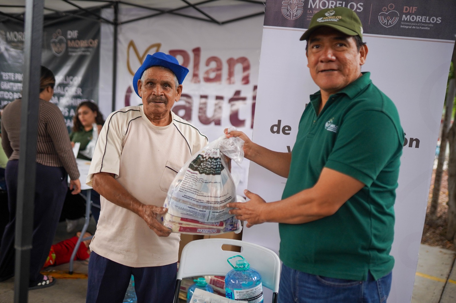 Entrega SEDIF apoyos a familias de Cuautlixco mediante el Plan Cuautla
