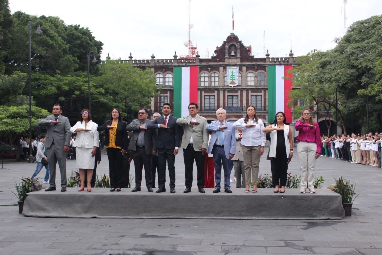 Honra Sector Salud los valores patrios con solemne Ceremonia Cívica