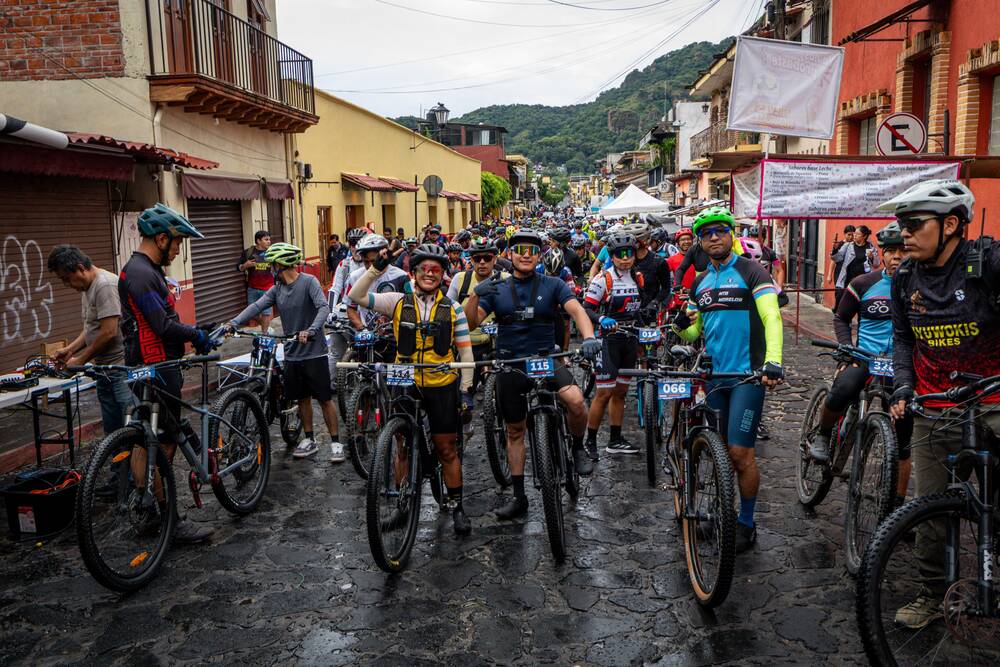 Reúne Reto Morelos a más de 500 ciclistas y activa la oferta turística de Tepoztlán
