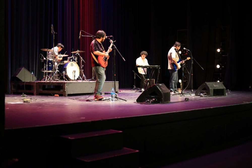Apoya Secretaría de Cultura música independiente con concierto de fides en el Teatro Ocampo