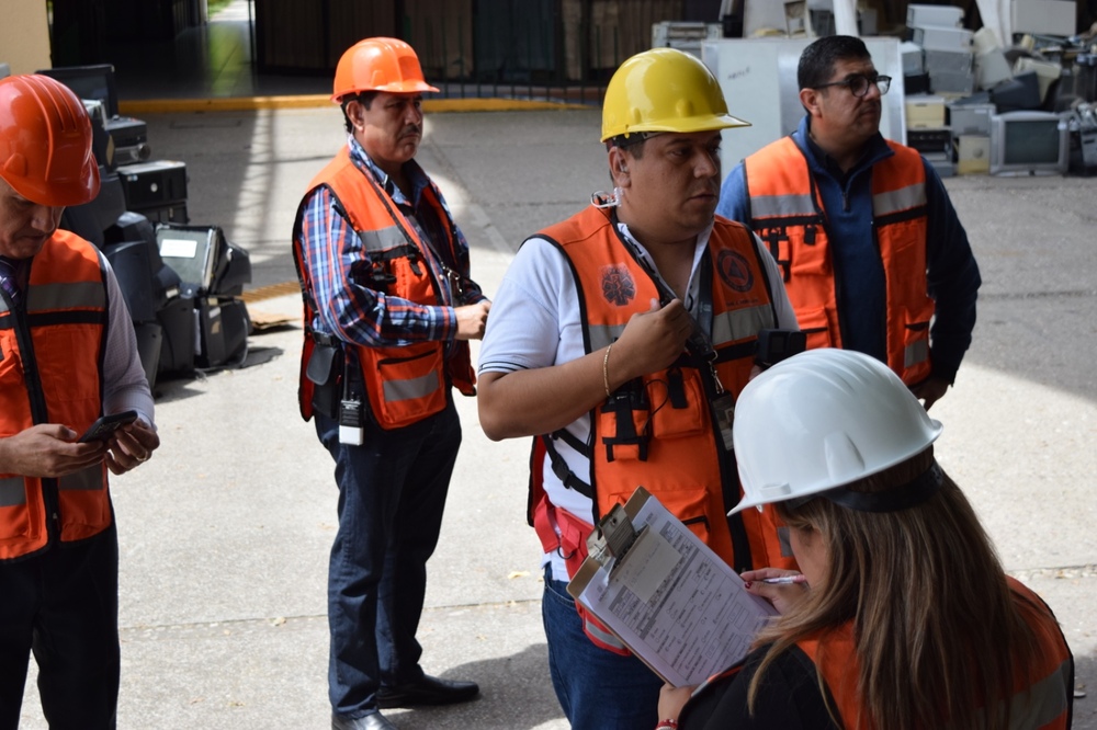Refuerzan brigadas internas y representación sindical cultura de prevención en oficinas centrales del IEBEM