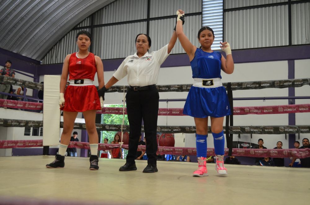Impulsa la liga de campeones talento de pugilistas morelenses en la unidad deportiva centenario