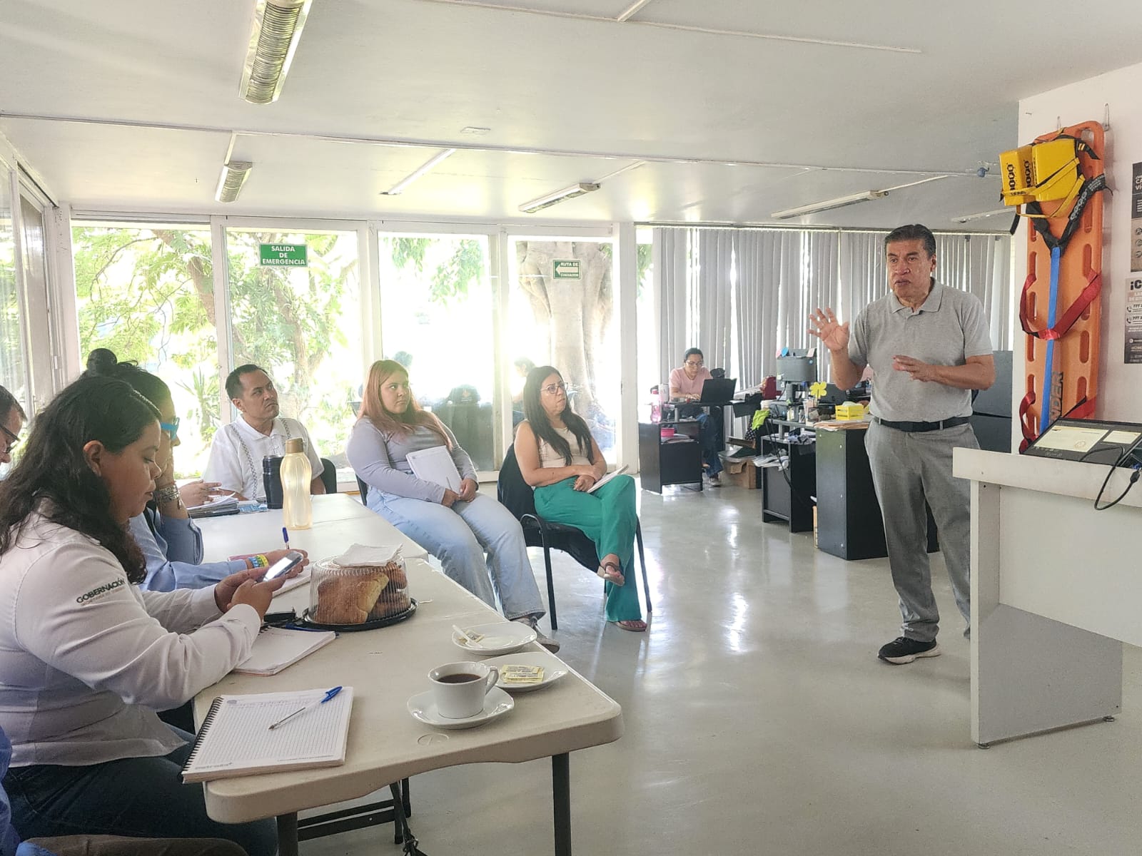 Capacita CEARV a su personal para mejorar la gestión documental y archivística