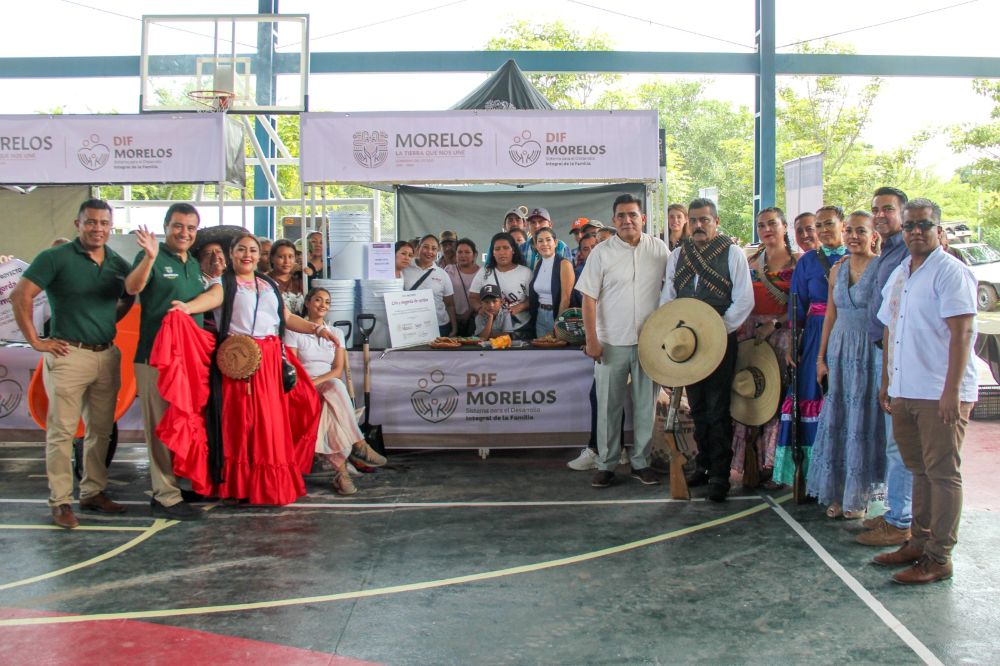Fomenta SEDIF bienestar comunitario con entrega de 10 proyectos a grupos de desarrollo